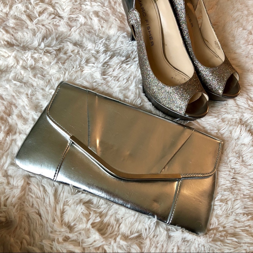 🛍BOGO Silver Clutch / Crossbody Bag